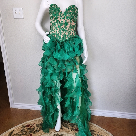 Sherri Hill Dresses & Skirts - Sherri Hill Emerald Green Sweetheart Strapless Prom Gown Size 8